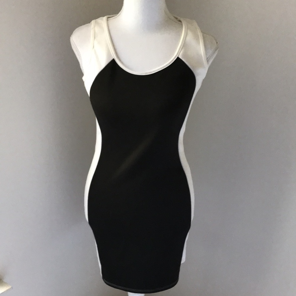NWT Annabelle Color Block Midi Dress S